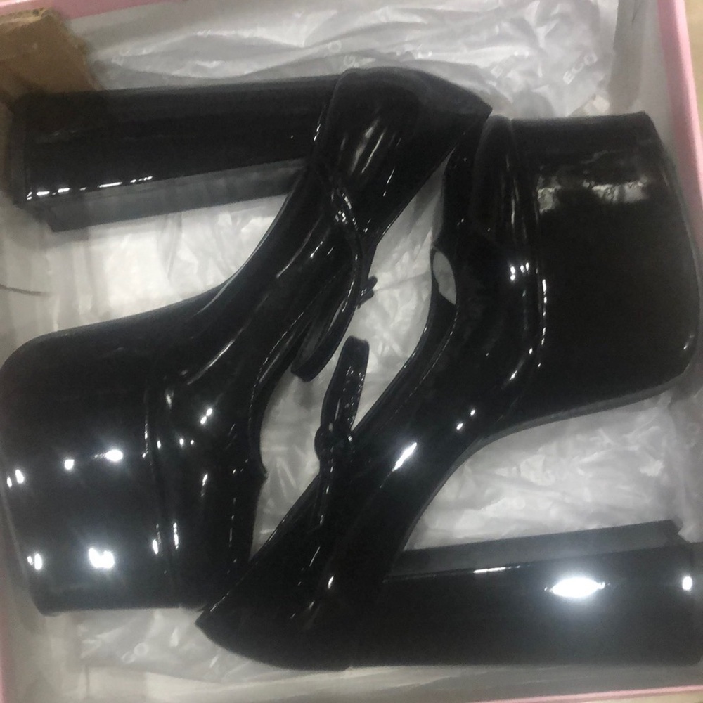 MARY Jane chunky heels faux leather patent platform heels. - Picture 3 of 8